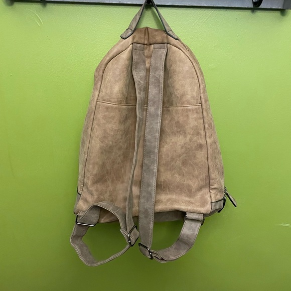 Vegan leather backpack - Picture 2 of 7